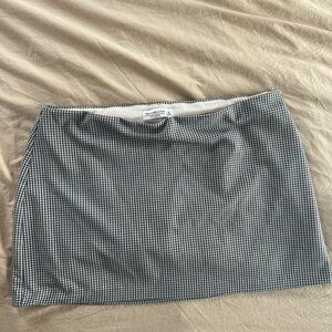 Abercrombie & Fitch Black and White Checkered Skort